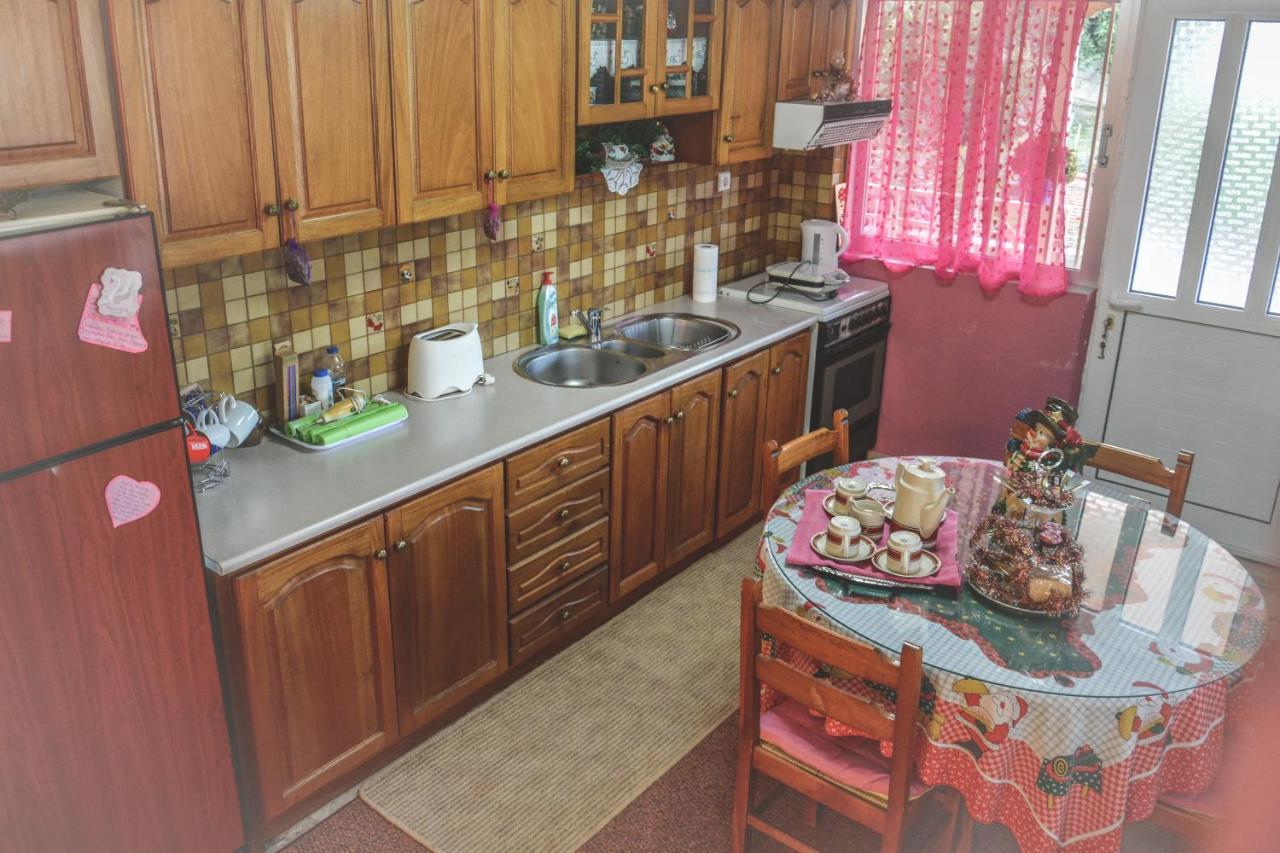Georgia'S Village House Kondostavlos Buitenkant foto